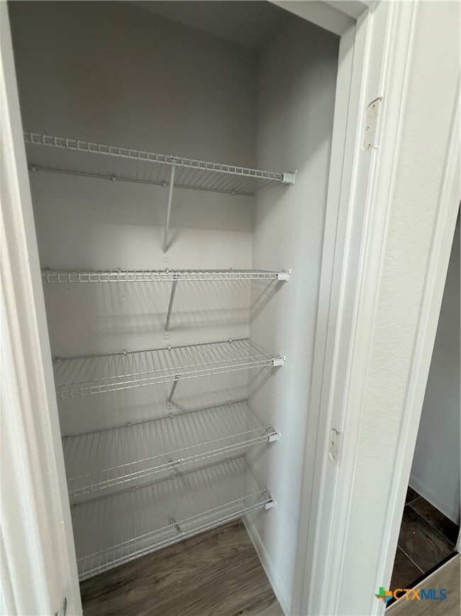 Building Photo - 426 Wind Gust