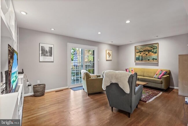 Building Photo - 1535 Candlewick Ct