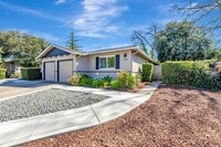 Building Photo - 652-654 Vasona Ave