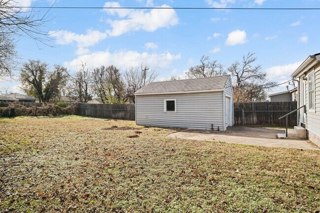 Building Photo - UPDATED 2bed 1bath in Bethany