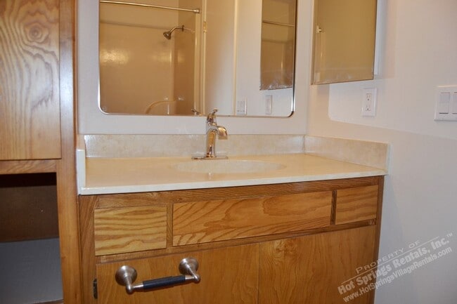 Building Photo - Carmona Area | Home | 71ColLWy