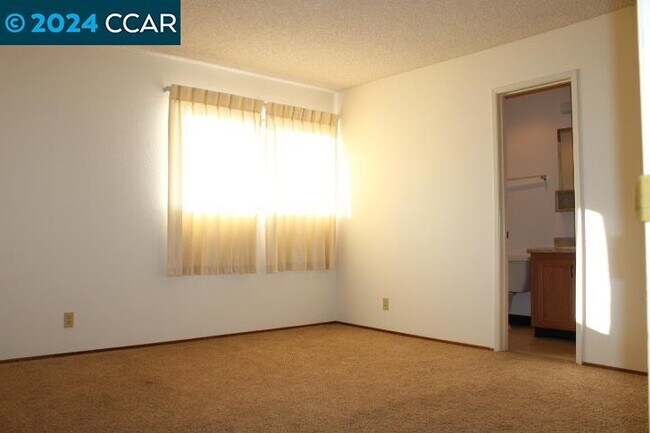 Building Photo - 1531 Liberty St