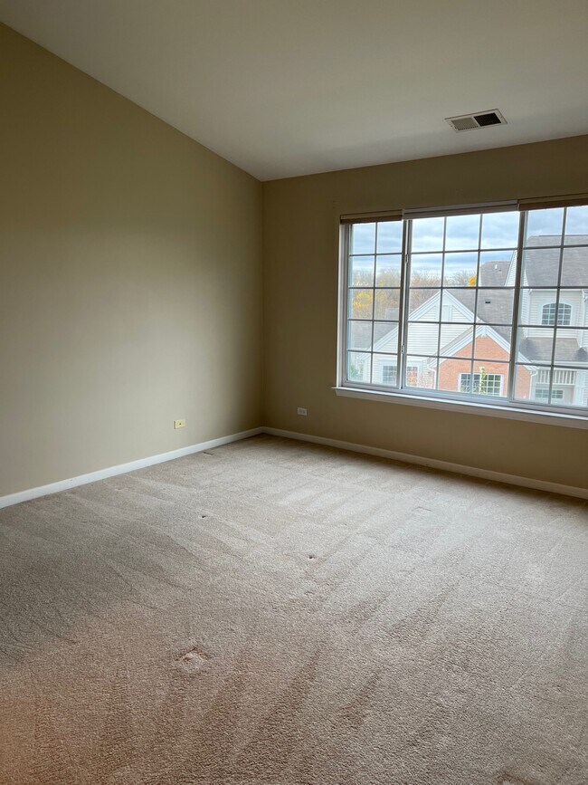 primary bedroom - 1974 Concord Dr