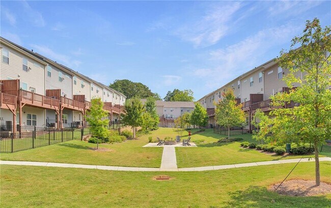 Building Photo - 1387 Live Oak Ln