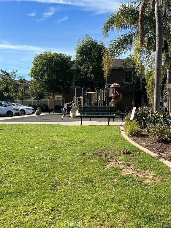 Building Photo - 2889 Plaza del Amo