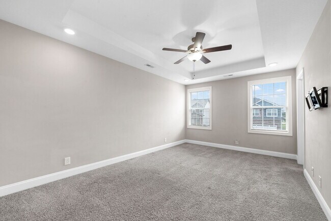 Building Photo - 3058 Ft Sumter Dr