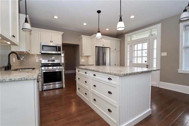 Building Photo - 4355 Old Bethlehem Pike