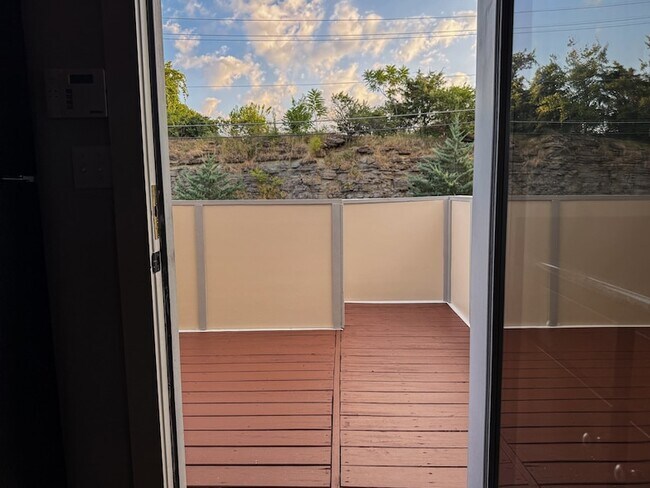 Building Photo - 3500 Steffisburg Dr