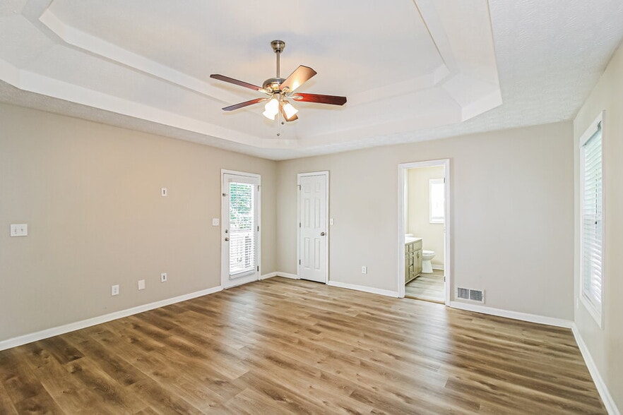 Building Photo - 709 Miami Ct