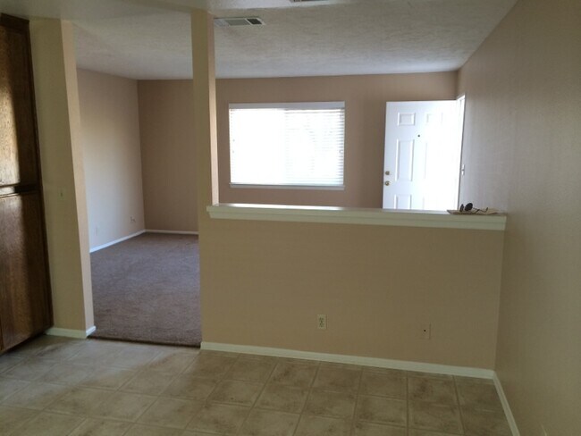 Building Photo - 12783 Kiowa Rd