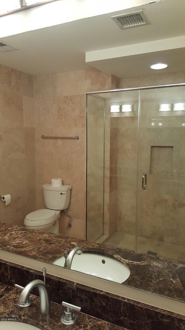 Building Photo - 7131 E Rancho Vista Dr