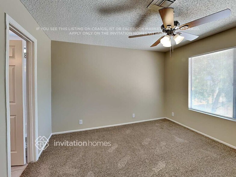 Building Photo - 6520 W Lupine Ave