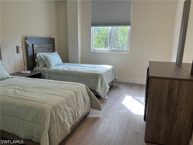 Building Photo - 26600 Rosewood Pointe Dr