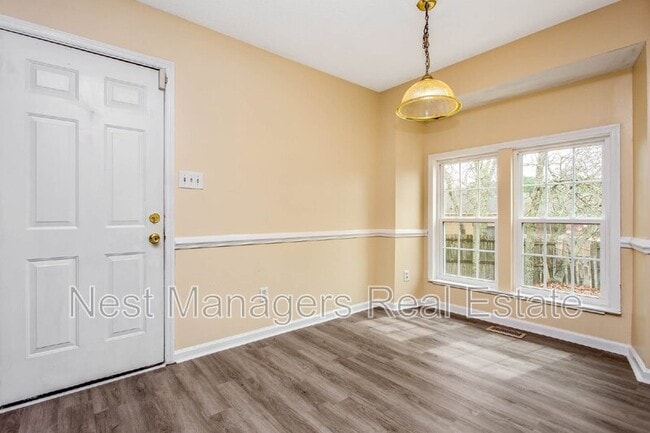 Building Photo - 3813 Constance Rd