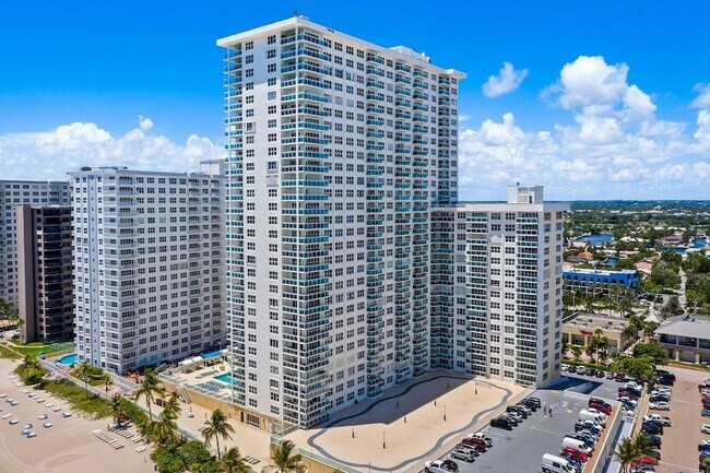 Building Photo - 3900 Galt Ocean Dr