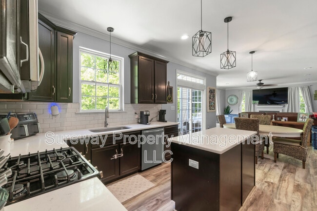 Building Photo - 13 Grist Mill Ct