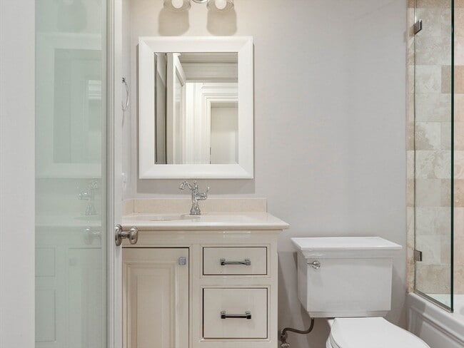 Building Photo - 5 Marlborough St