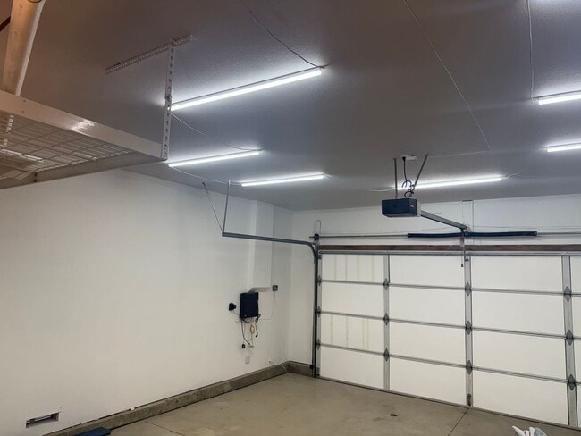 Building Photo - Stunning Home for Rent in Murrieta