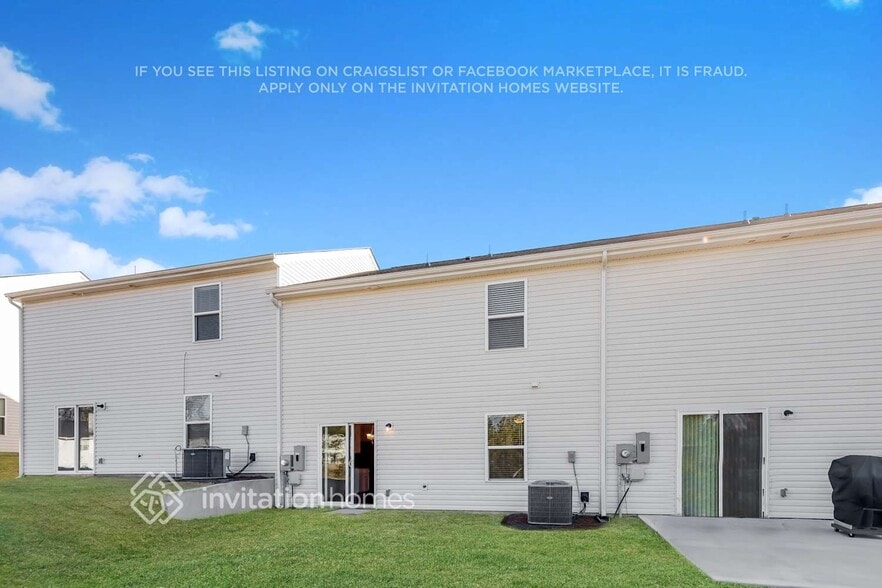 Building Photo - 2240 Latimer Ln