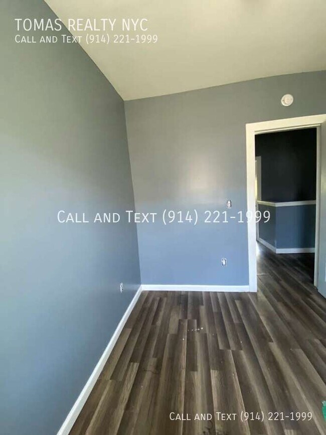 Building Photo - 62B Yonkers Ave