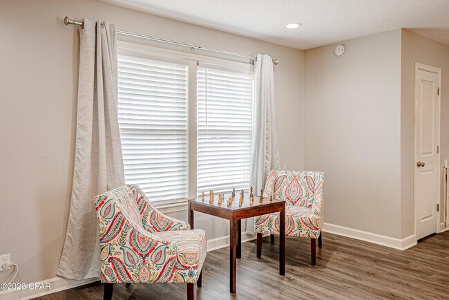 Building Photo - 1112 Colorado Ave