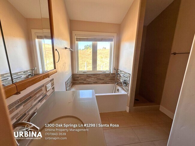 Building Photo - Private Hillside Home in Gated Santa Rosa Community with Scenic Views