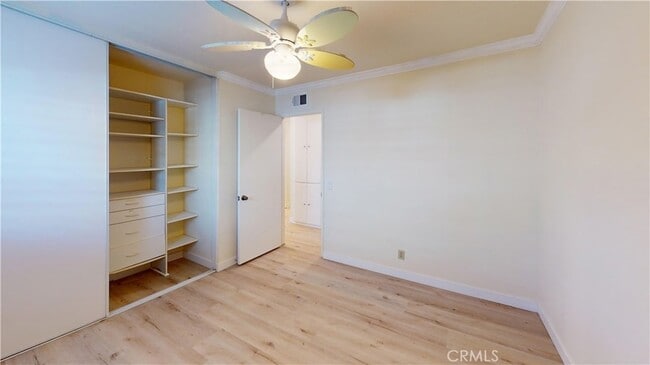 Building Photo - 10664 Harmony Dr