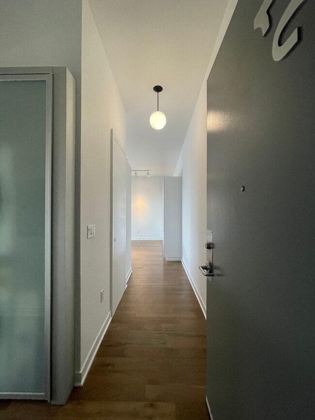 Entryway - 4080 Glencoe Ave