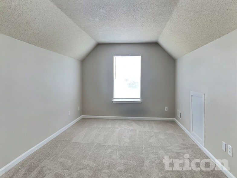 Building Photo - 805 Marcus Ln