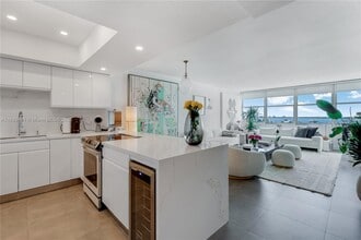 Building Photo - 20 Island Ave