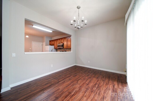 Building Photo - 9821 Carson Whitley Ave