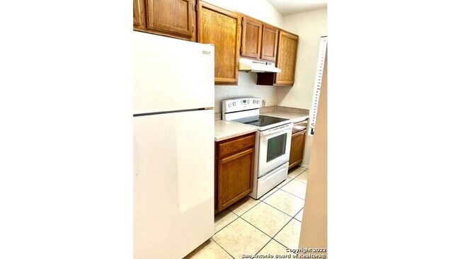 Building Photo - 117 Whisper Way