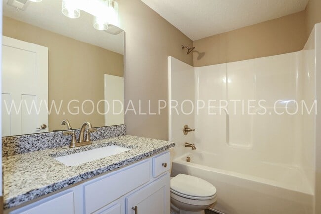 Building Photo - 16726 Wilden Dr