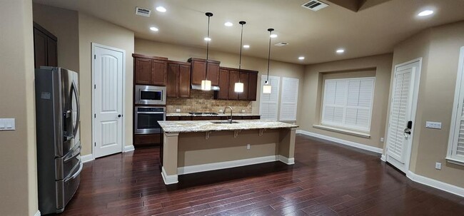 Building Photo - 12624 Cricoli Dr