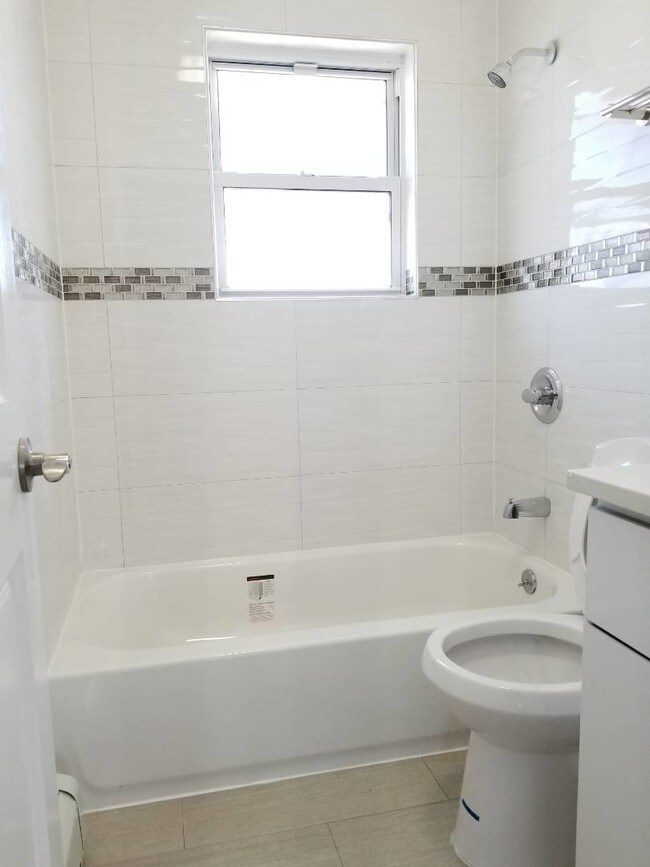 Building Photo - 41 Bevy Ct