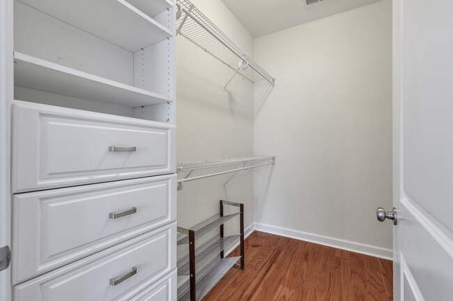 Building Photo - 1610 Fishbone Dr