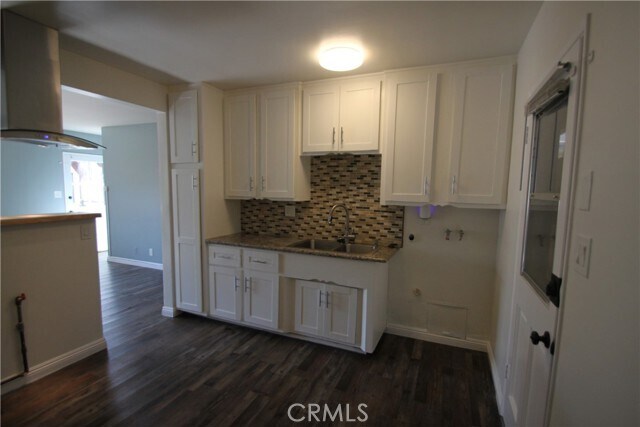 Building Photo - 2614 Graham Ave