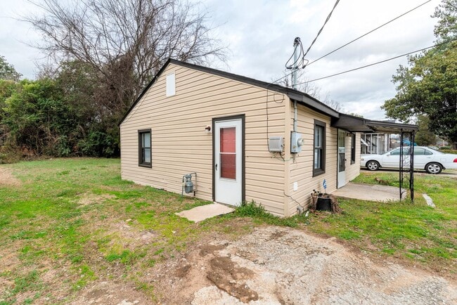 Building Photo - Updated 2 Bed / 1 Bath Home for Rent in Augusta – $1,000/month!
