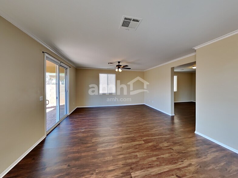 Building Photo - 7585 Engleberg Ave