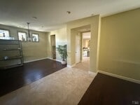 Building Photo - 55 Toscana Dr