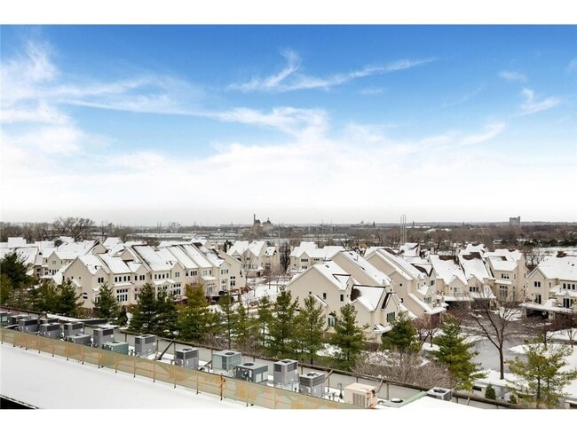 Building Photo - 408 N 1st St