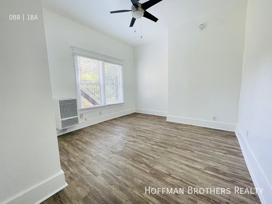 Building Photo - 939 Valencia St