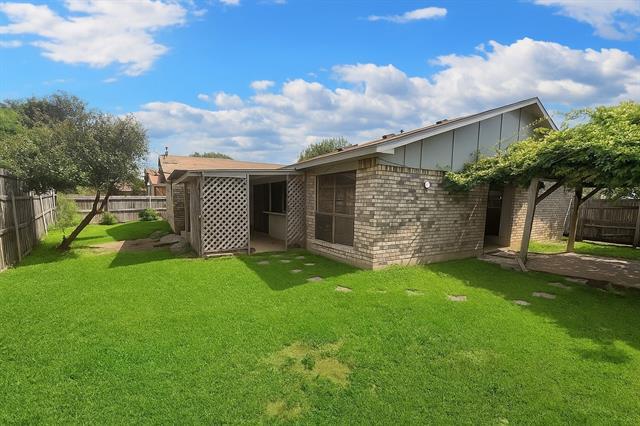 Building Photo - 7612 Nutwood Pl
