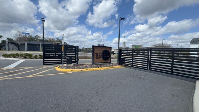 Building Photo - 3238 Energy Dr