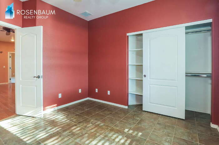 Building Photo - 15310 S Kline Pl