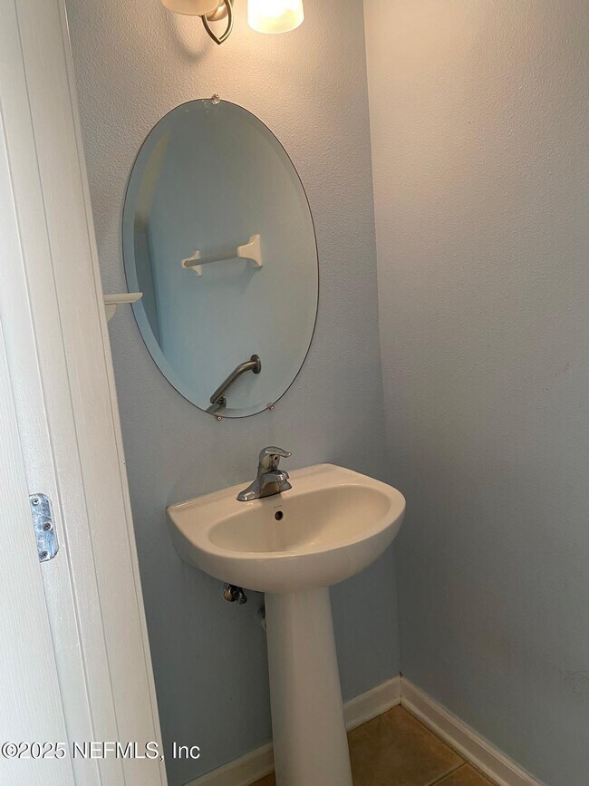 Building Photo - 4204 Crownwood Dr