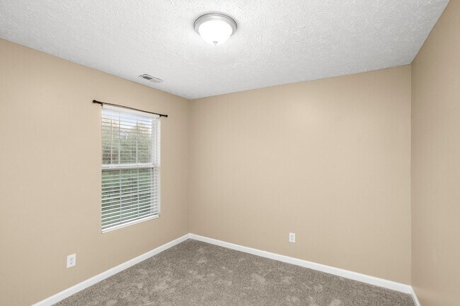 Building Photo - 1604 Overcreek Ct