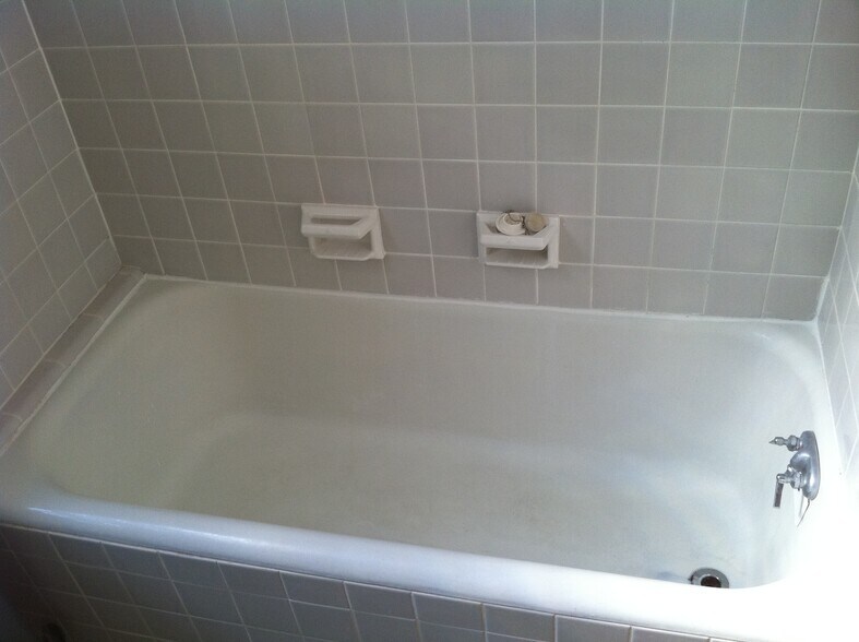 Building Photo - 7012 Forsyth Blvd