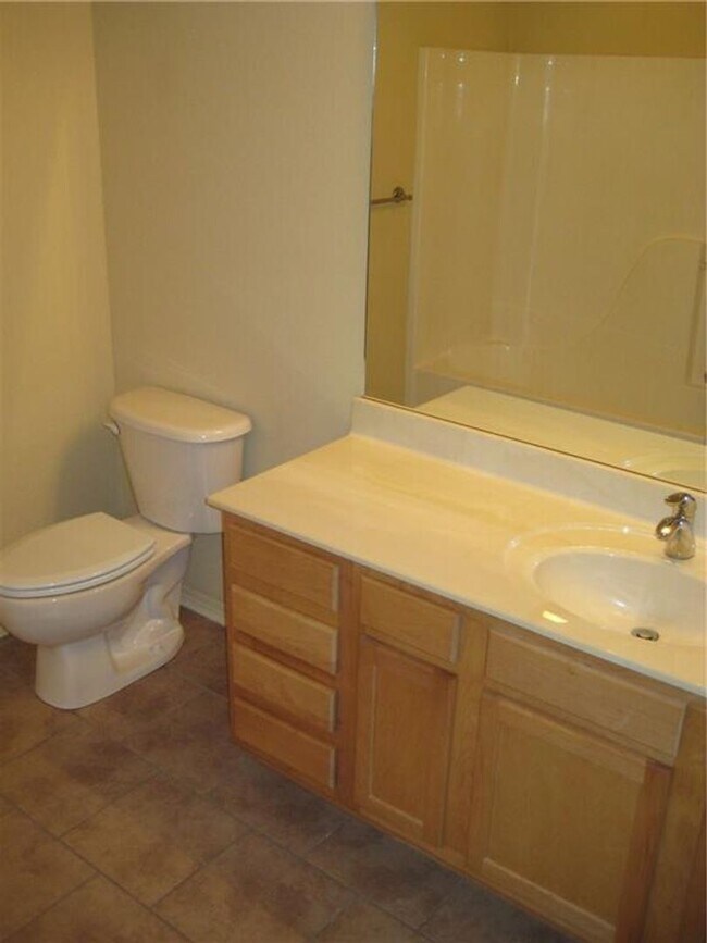 Building Photo - Discover your dream home in Bentonville, AR!