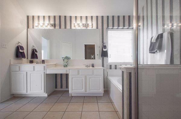 Building Photo - 1433 Woodmont Dr